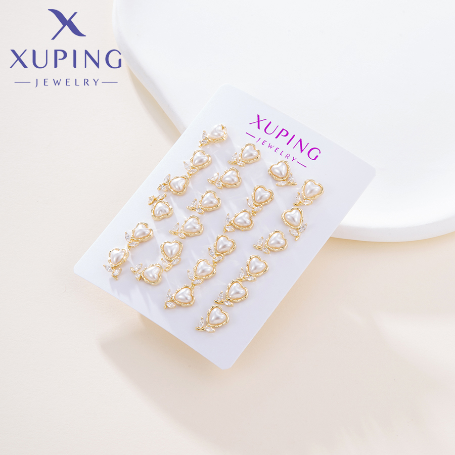 aretes de corazón con detalle de circonita cúbica